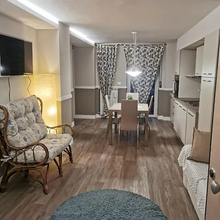 La Casa Delle Stagioni Bed & Breakfast