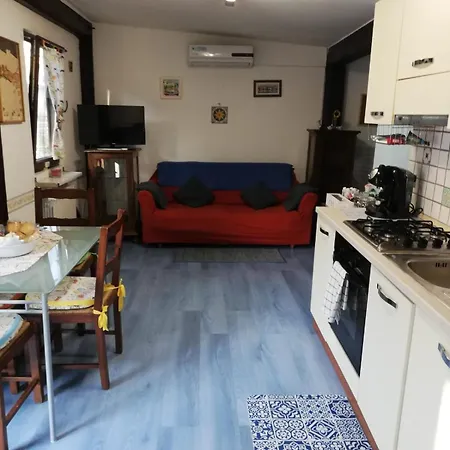 Bed & Breakfast La Casa Delle Stagioni 3*