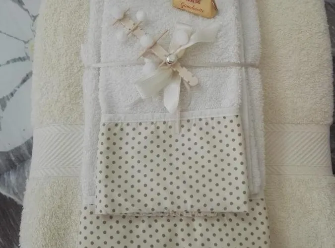 La Casa Delle Stagioni 3* LʼAquila